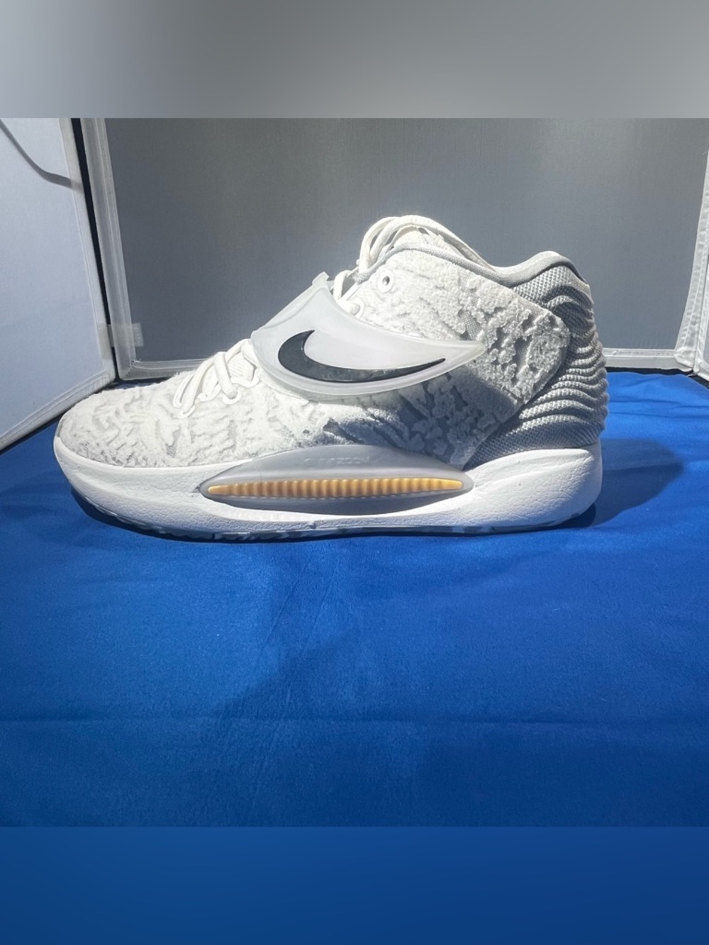 Nike KD 14 men’s basketball sneaker size 8 women’s size 10